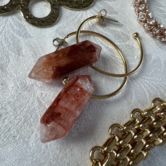 Fashion Jewelry Gold Tone Jewelry Lot Necklaces Bracelets Earrings Brooches Set - Picture 10 of 13